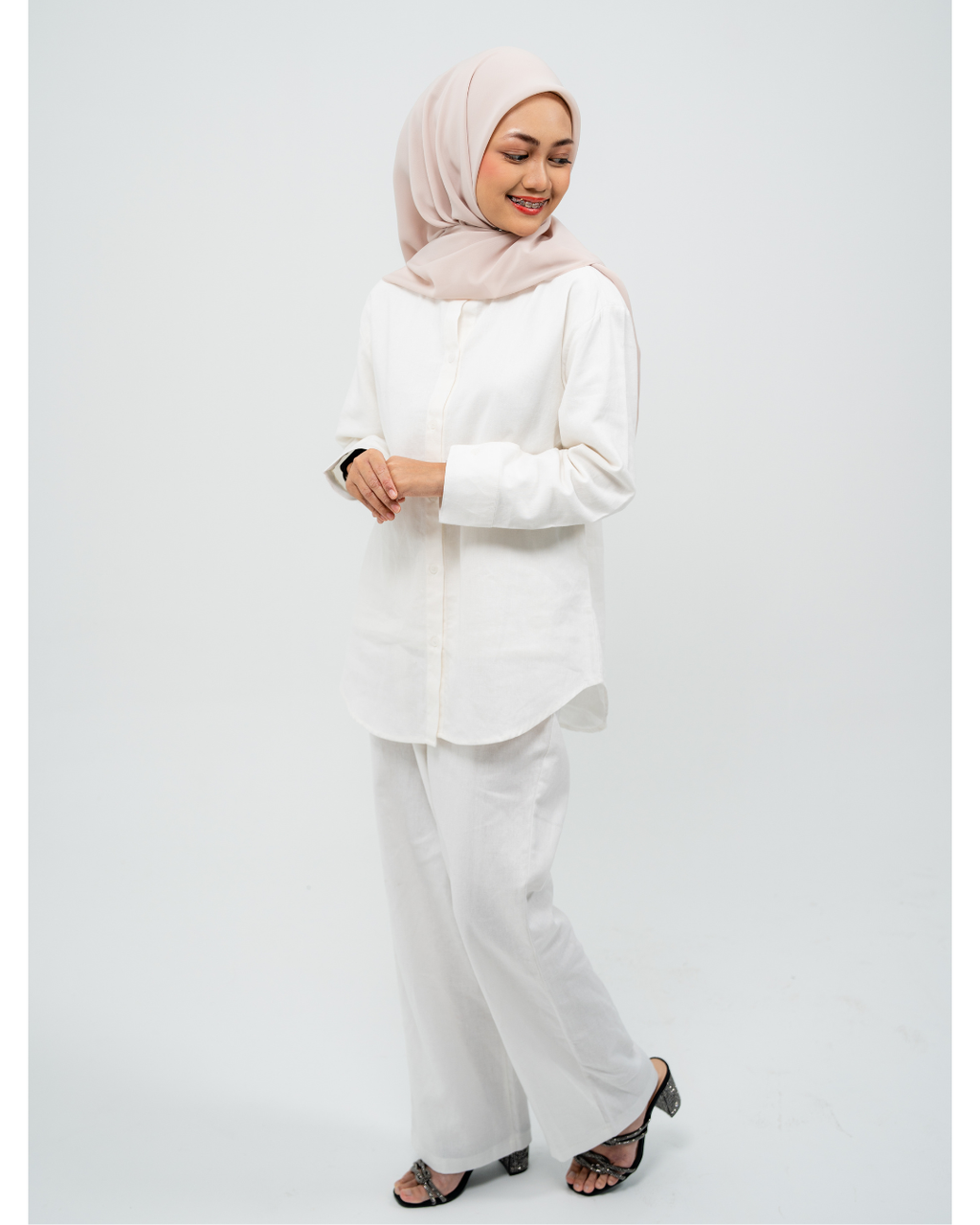 THE EASE SHIRT - BULLANDROSERTW