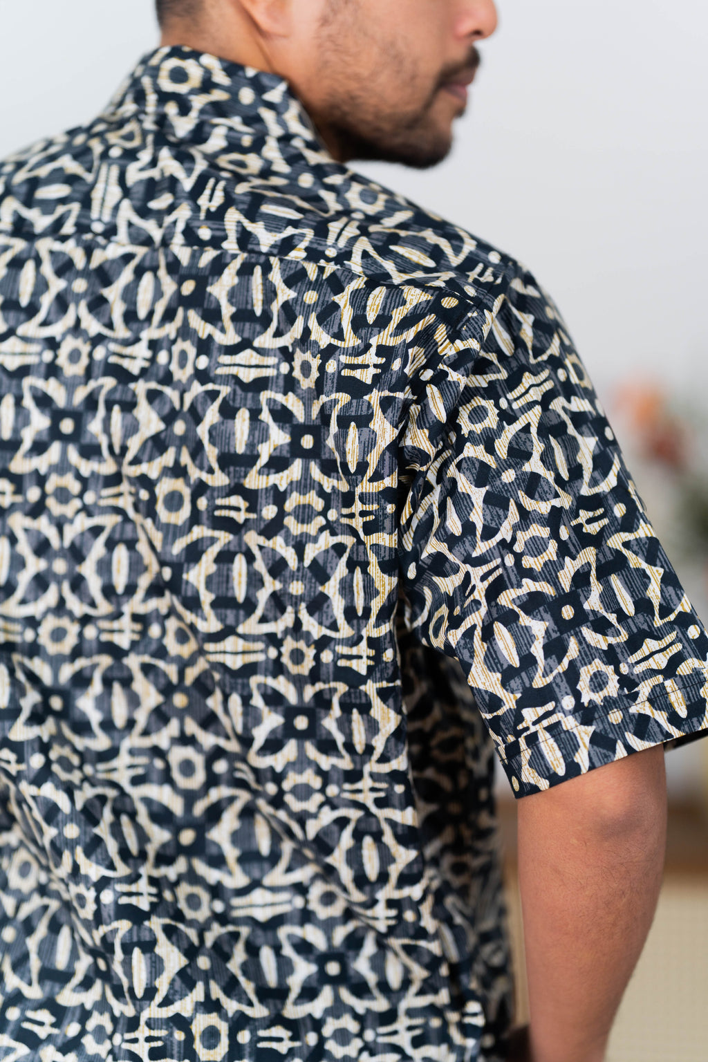 TUAH BATIK 1.0 - BROWN BLACK