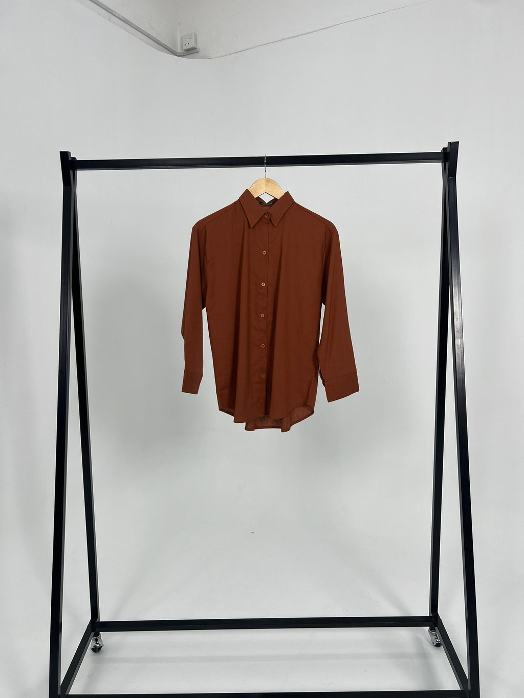 THE EASE SHIRT - BULLANDROSERTW